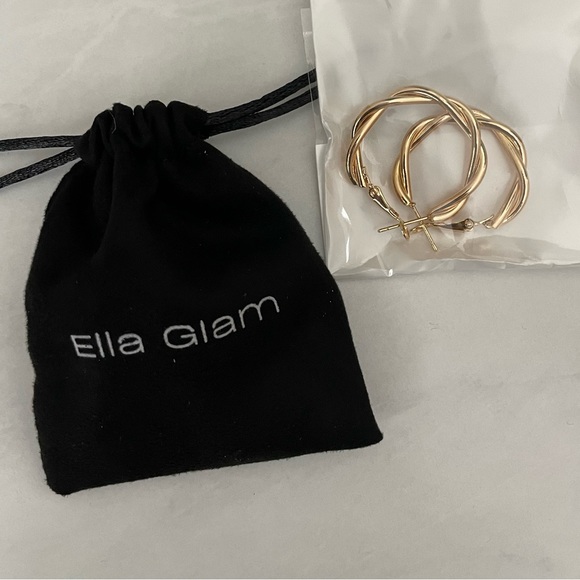 New Ella Glam Twisted Hoop Earrings 1” - Picture 2 of 5
